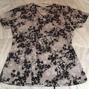 Scrub floral top Sz Small